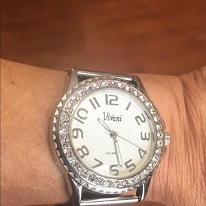 Nwot Vivani Quartz Accutime watch with crystals